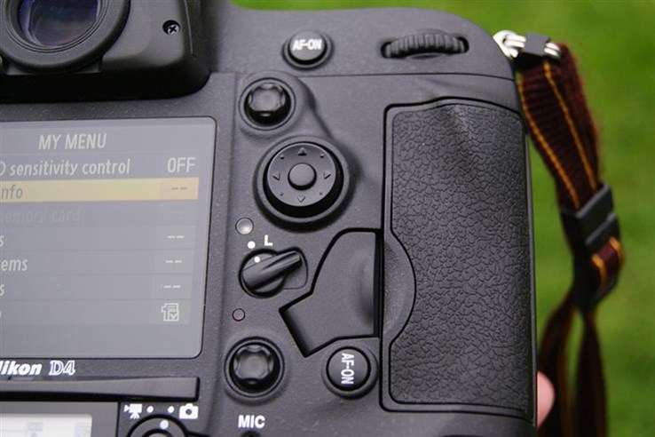 Nikon D4 (8).jpg